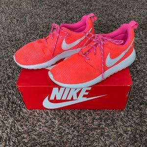 Girls Nike